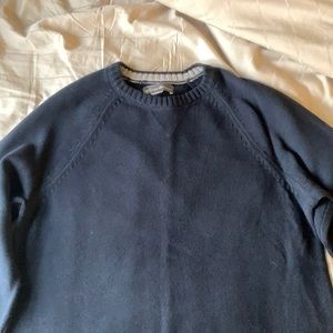 Men’s blue crewneck sweater